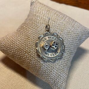 Vintage Engraved 14k Yellow Gold 3D Las Vegas Nevada Dice Charm Pendant
